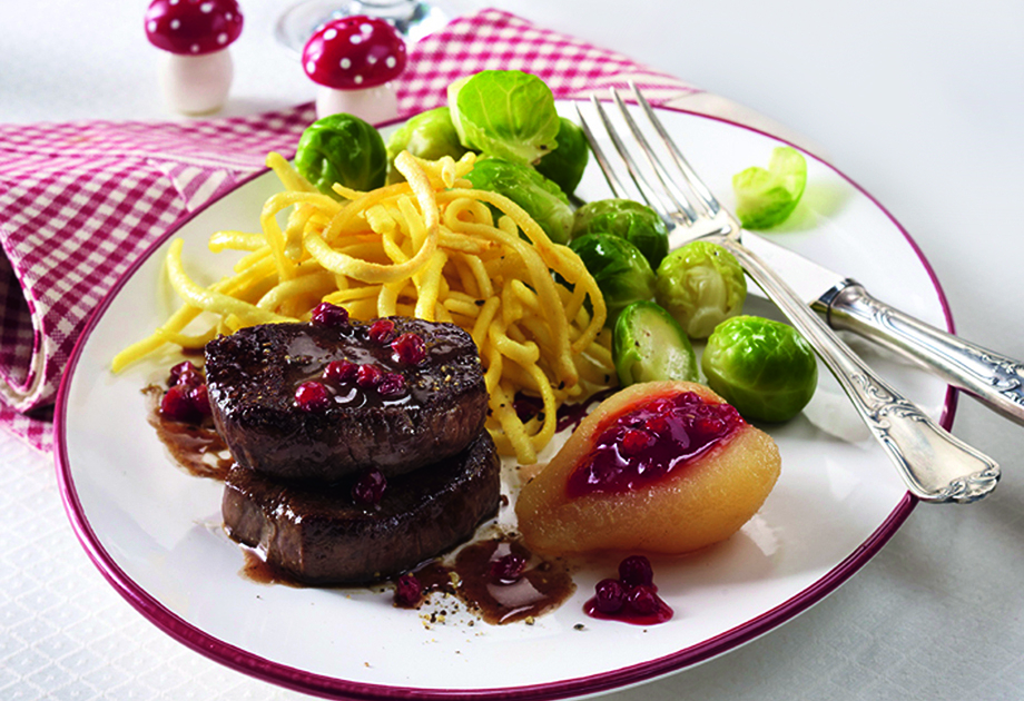 Venison medaillons with lingonberry sauce - A. Darbo AG